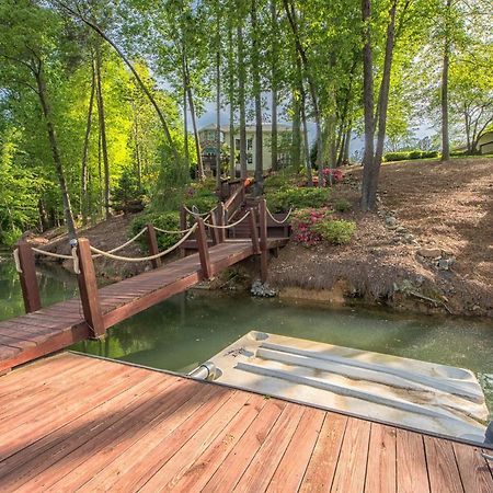 Lakeside Landing By Avantstay Private Dock ムアズビル エクステリア 写真
